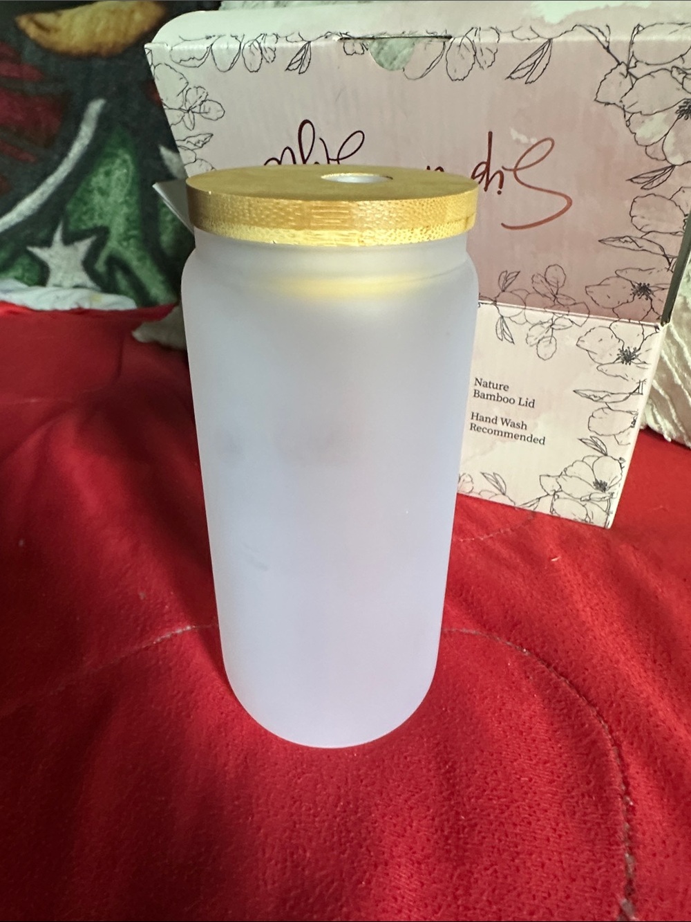 Monogram Floral 'B' Frosted Bottle with wooden Lid 3 straws and cleaning tool - Picture 3 of 8